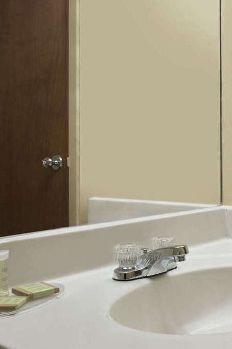 Hotel Super 8 by Wyndham Mt. Vernon IL photo 4