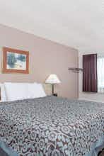Hotel Days Inn by Wyndham Fond du Lac photo 1