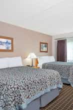 Hotel Days Inn by Wyndham Fond du Lac photo 2