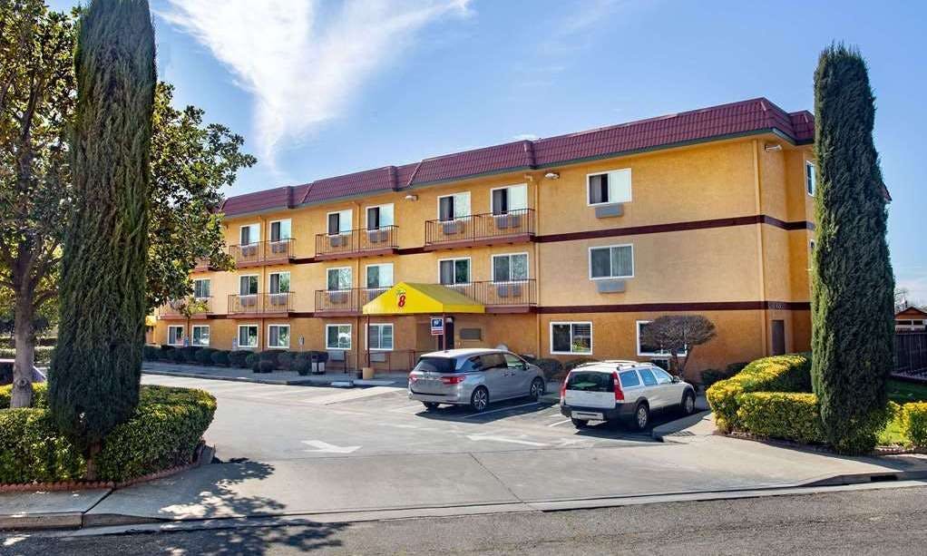 Super 8 by Wyndham Chico