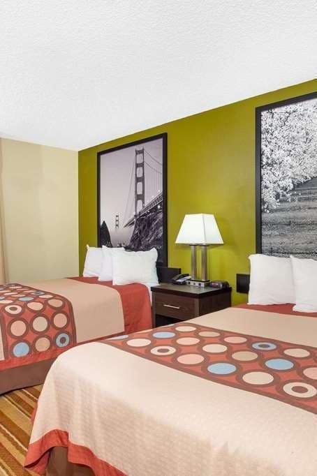 Hotel Super 8 by Wyndham Chico photo 1