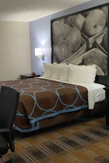 Hotel Super 8 by Wyndham Covington photo 1