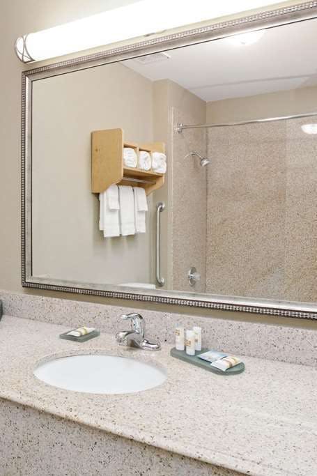 Hotel La Quinta Inn Ste Paris photo 3