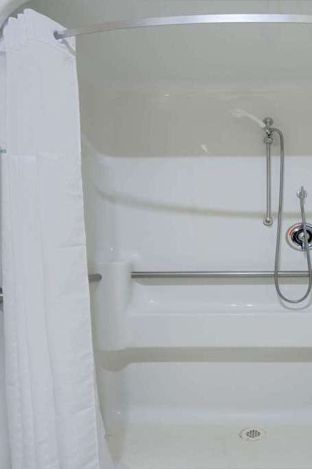 Hotel Super 8 by Wyndham Kansas City photo 5