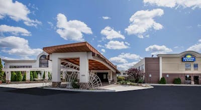 Days Inn & Suites by Wyndham Rochester Hills MI