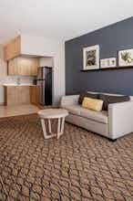 Hotel Days Inn Rochester Hills MI photo 2