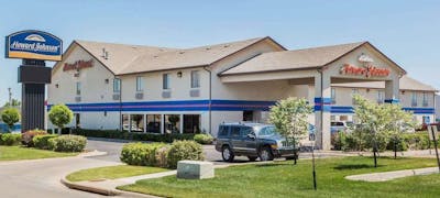 Howard Johnson Wichita Airport
