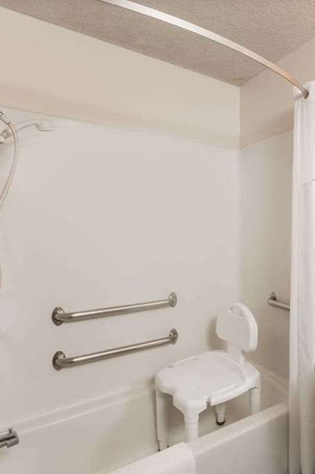 Hotel Howard Johnson Wichita Airport photo 4