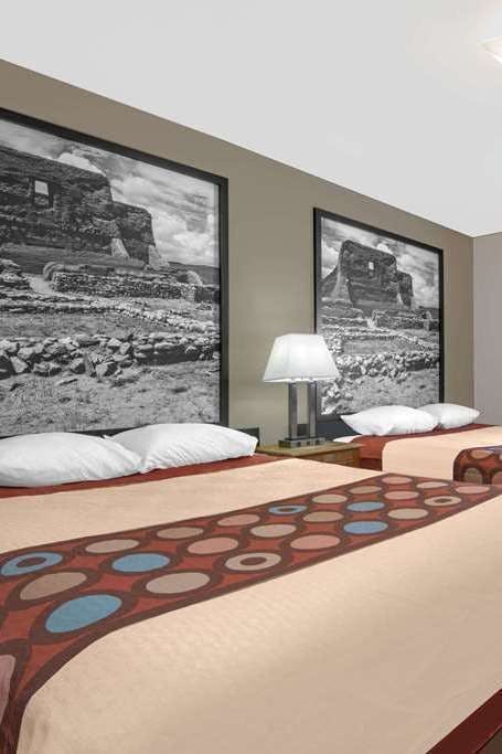 Hotel Super 8 by Wyndham Taos photo 3