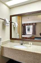 Hotel Super 8 by Wyndham New Iberia photo 5