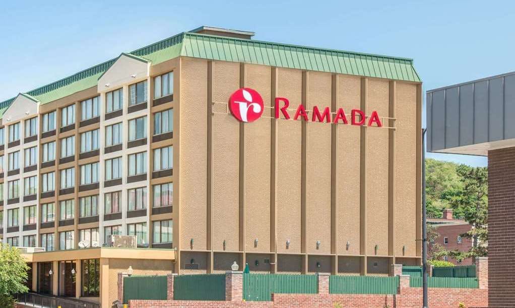 Ramada by Wyndham Cumberland Downtown