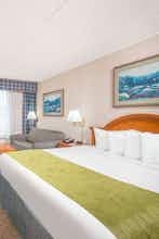 Hotel Ramada by Wyndham Cumberland Downtown photo 1