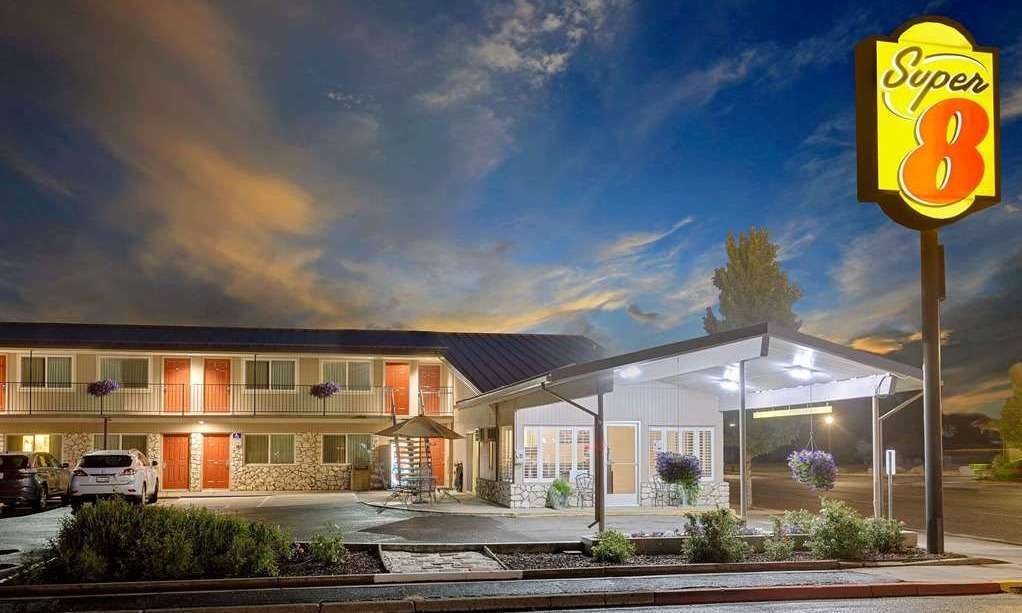 Super 8 by Wyndham Alturas