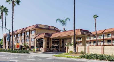 Super 8 by Wyndham Anaheim/Disneyland Drive