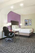Hotel La Quinta Inn Ste Ft Walt Bch photo 2