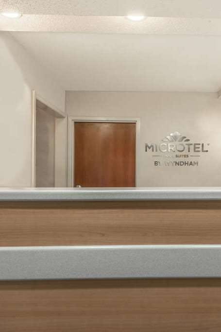 Hotel Microtel Inn & Suites by Wyndham Auburn photo 5