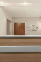 Hotel Microtel Inn & Suites by Wyndham Auburn photo 5
