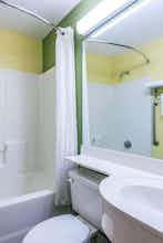 Hotel Microtel Inn & Suites by Wyndham Auburn photo 3