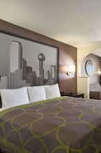 Hotel Super 8 by Wyndham Grand Prairie Southwest photo 1