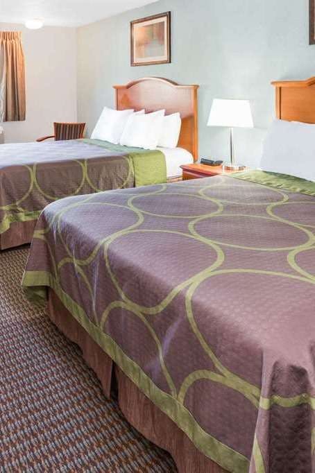 Hotel Super 8 by Wyndham Roseburg photo 1