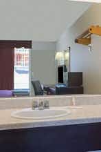 Hotel Days Inn by Wyndham Forsyth photo 2