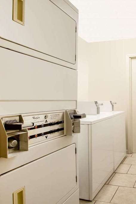 Hotel Days Inn by Wyndham Forsyth photo 4