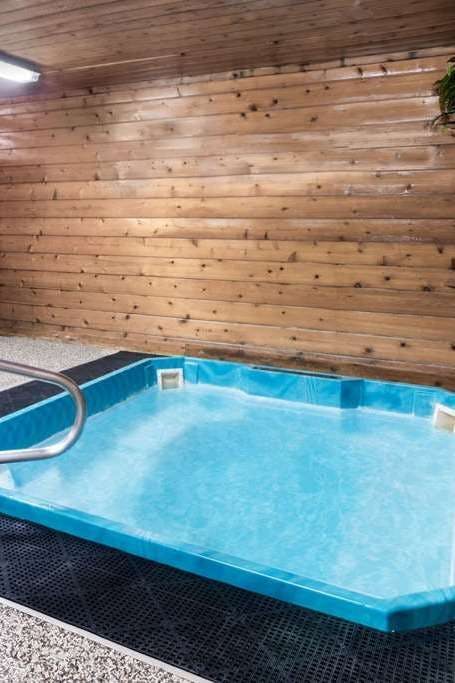 Hotel Super 8 by Wyndham Chamberlain SD photo 5