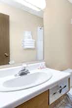 Hotel Super 8 by Wyndham Chamberlain SD photo 3