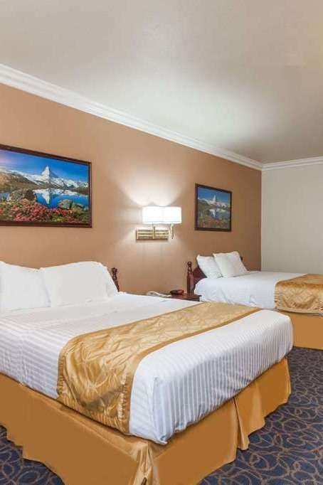 Hotel Days Inn and Suites South Gate photo 1