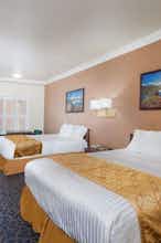 Hotel Days Inn and Suites South Gate photo 2