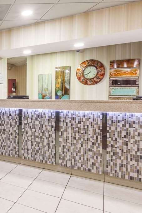 Hotel Ramada by Wyndham Lebanon photo 5