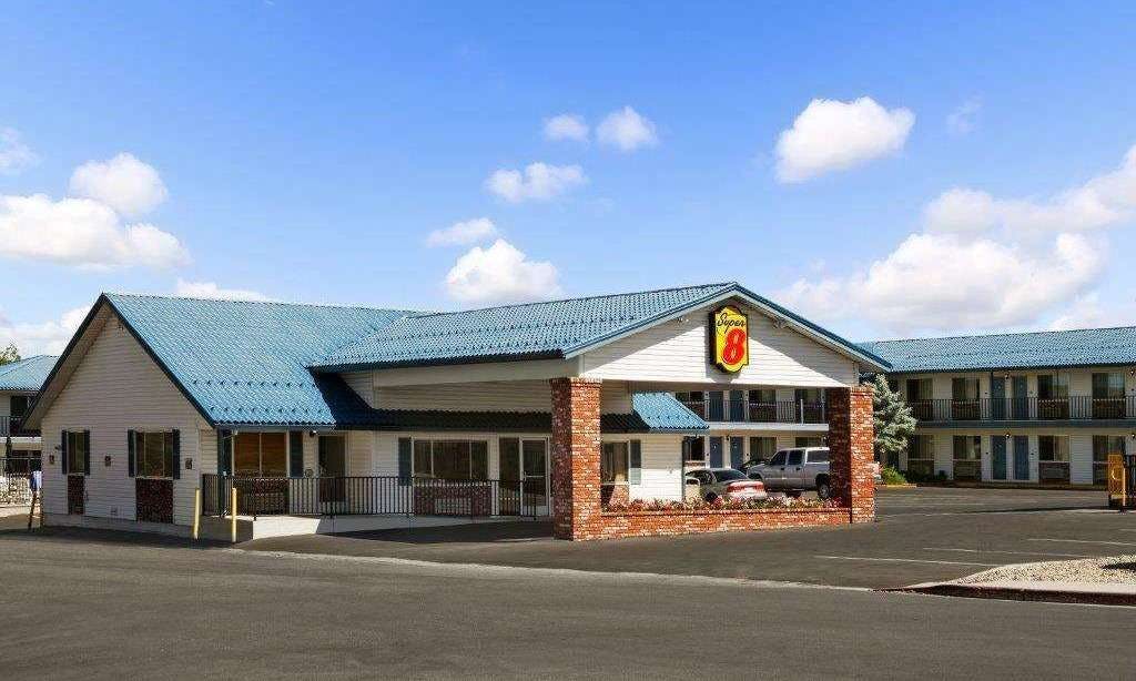 Super 8 by Wyndham Susanville