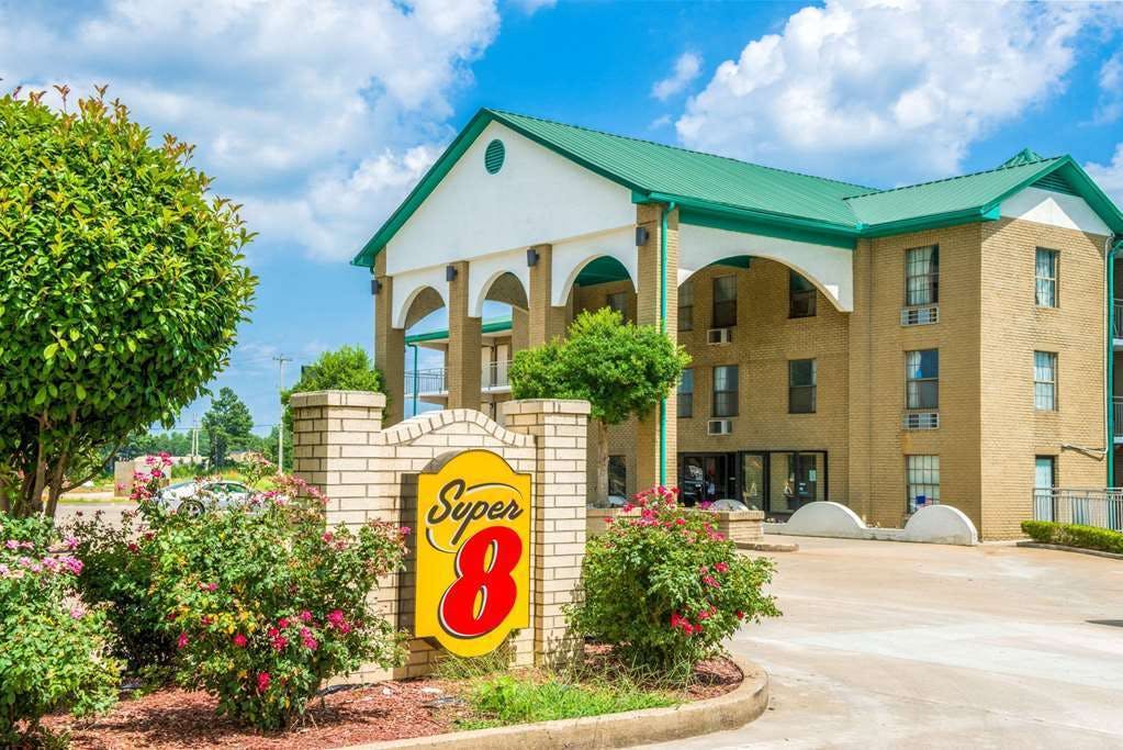 Super 8 by Wyndham Lakeland