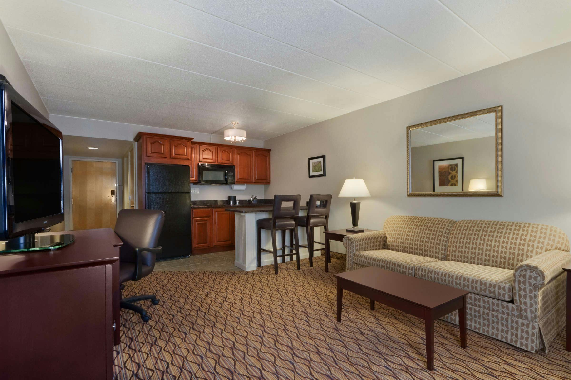 Hotel Comfort Inn & Suites Glen Mills photo 3