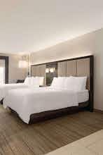 Hotel Holiday Inn Express Hotel & Suites Lawton Fort Sill photo 2