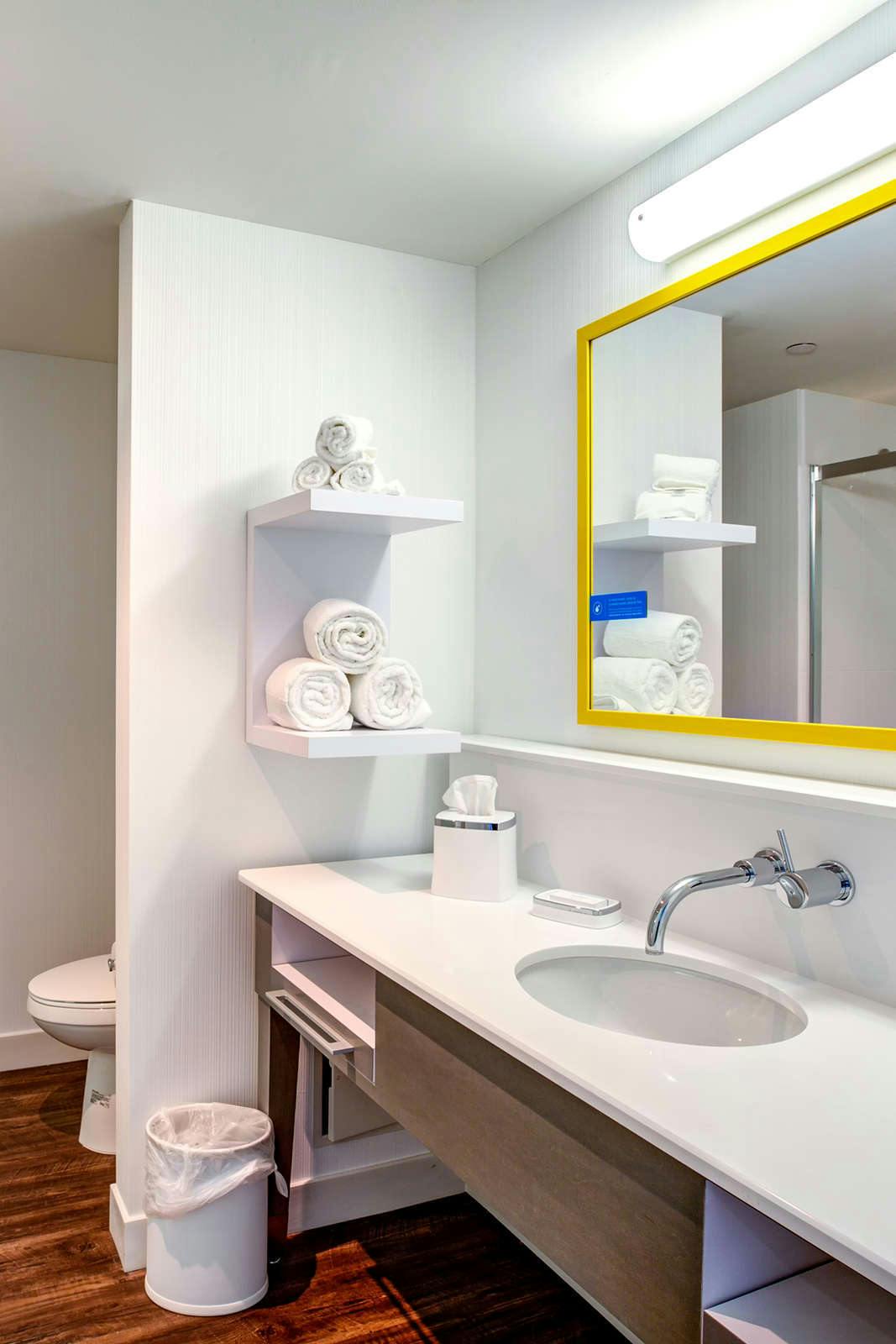 Hotel Hampton Inn & Suites Boston/Waltham photo 2