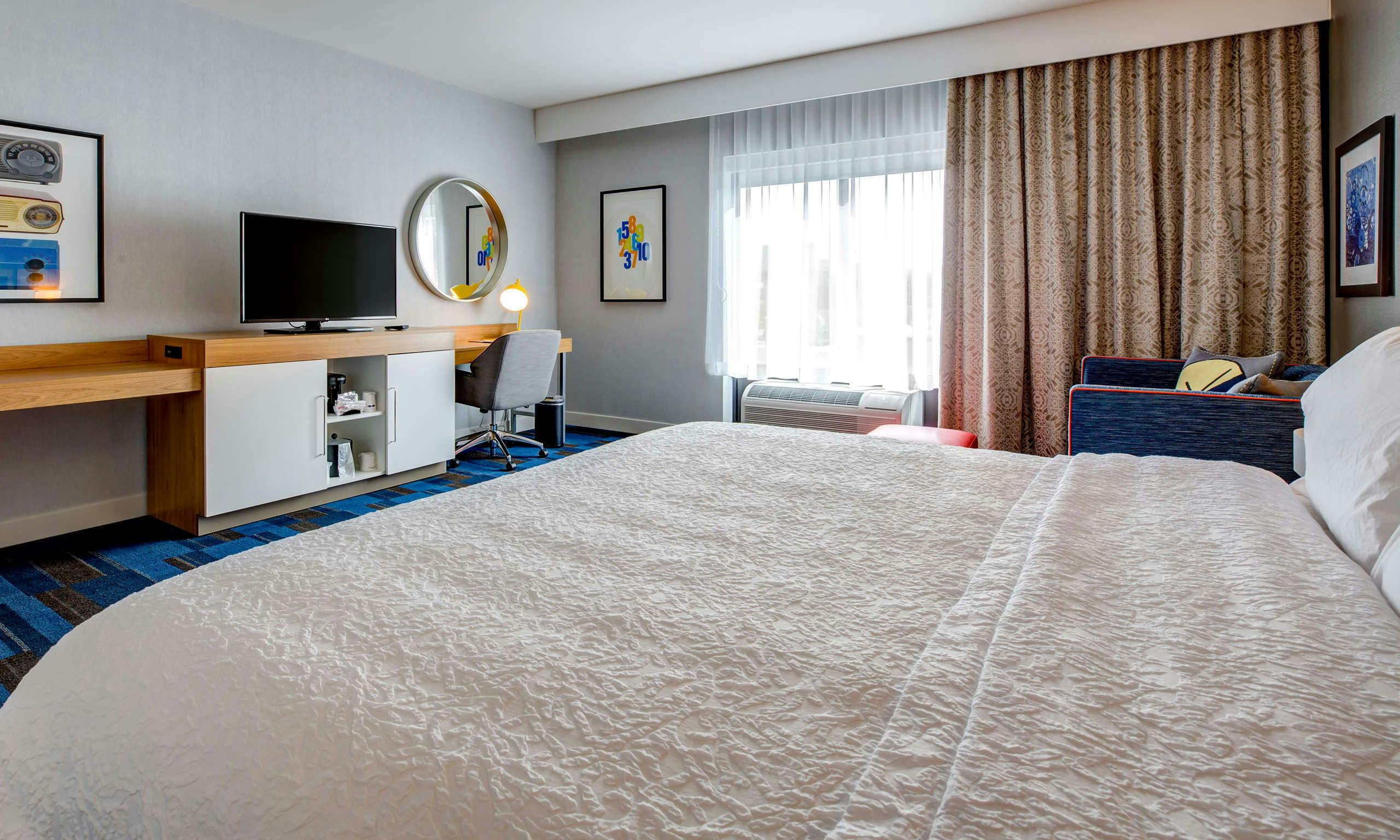 Hampton Inn & Suites Boston/Waltham