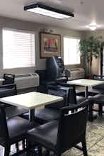 Hotel Super 8 Motel photo 4
