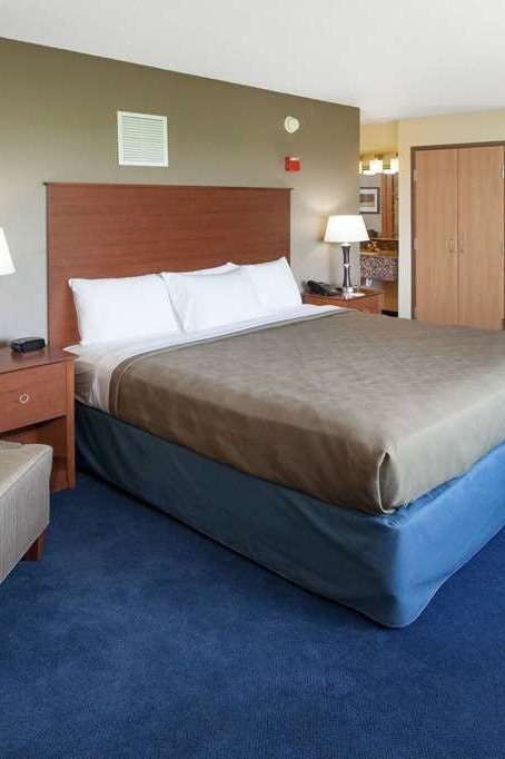 Hotel AmericInn Wbstr Cty photo 2