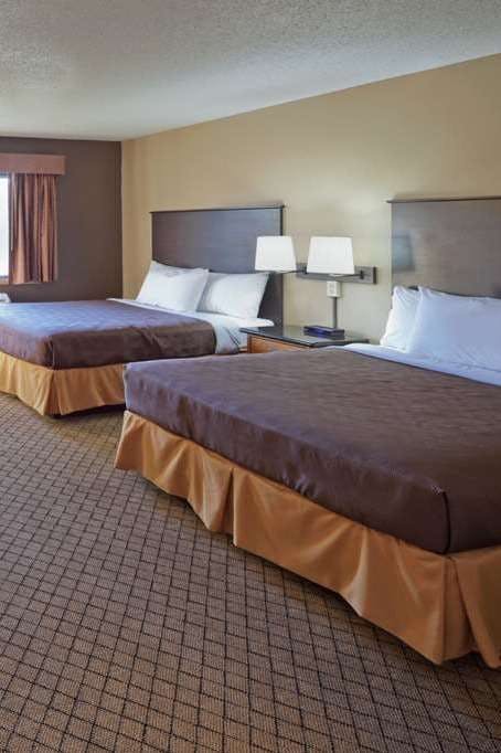 Hotel AmericInn by Wyndham Hartford WI photo 2