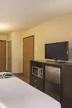 Hotel La Quinta Inn by Wyndham Olympia - Lacey photo 2