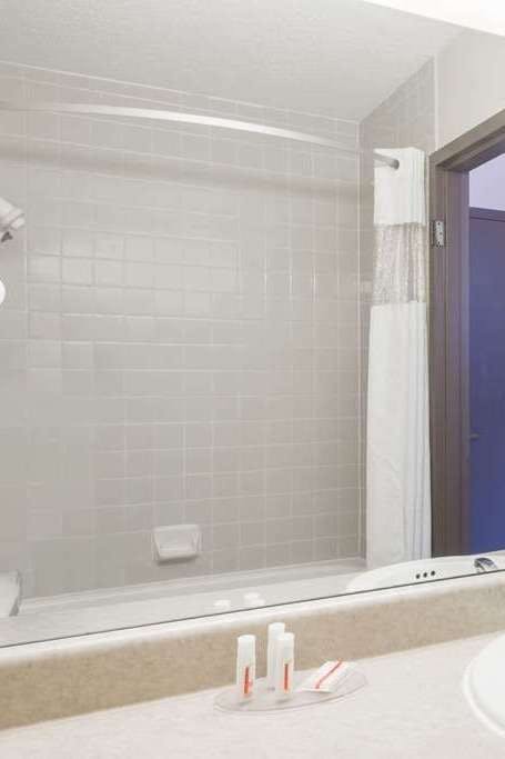 Hotel Ramada by Wyndham Watertown/Thousand Islands NY photo 4