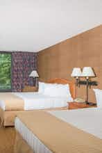 Hotel Ramada Watertown/Thousand Isl photo 1