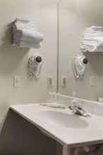 Hotel Super 8 Sioux Falls/41st St photo 5