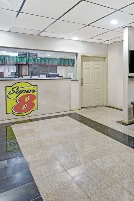 Hotel Super 8 by Wyndham Suwanee photo 5