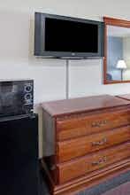 Hotel Super 8 Suwanee photo 3