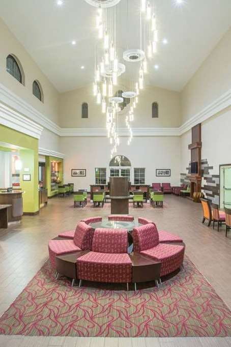 Hotel La Quinta Inn & Suites by Wyndham Conference Center Prescott photo 4