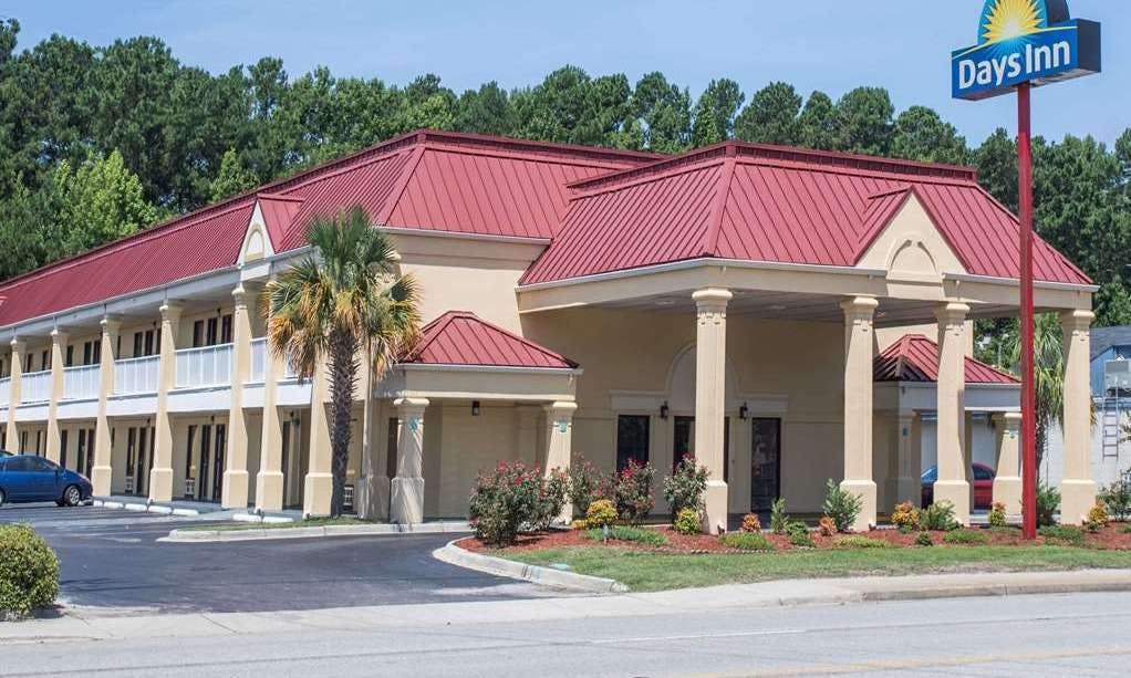 Days Inn by Wyndham Dillon