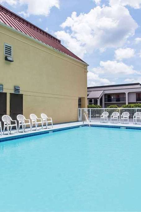 Hotel Days Inn by Wyndham Dillon photo 2