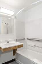 Hotel Super 8 by Wyndham Norwich photo 3